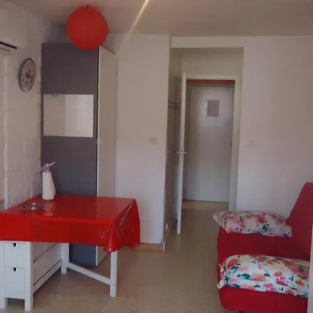 Apartment Studio Au Bord De La Mer Agde