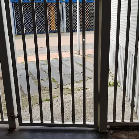 아파트 Au Bord De La 아그